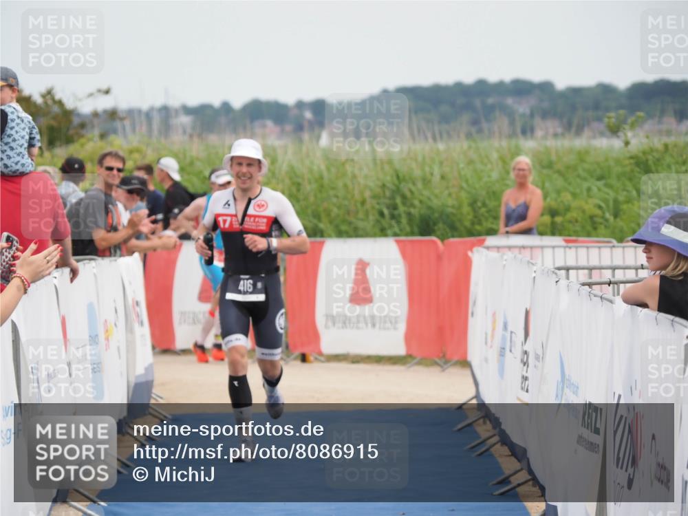 22.06.2025 - Viking Triathlon MichiJ http://msf.ph/oto/8086915 22.06.2025 14:49:04 Ziel 416 meine-sportfotos.de