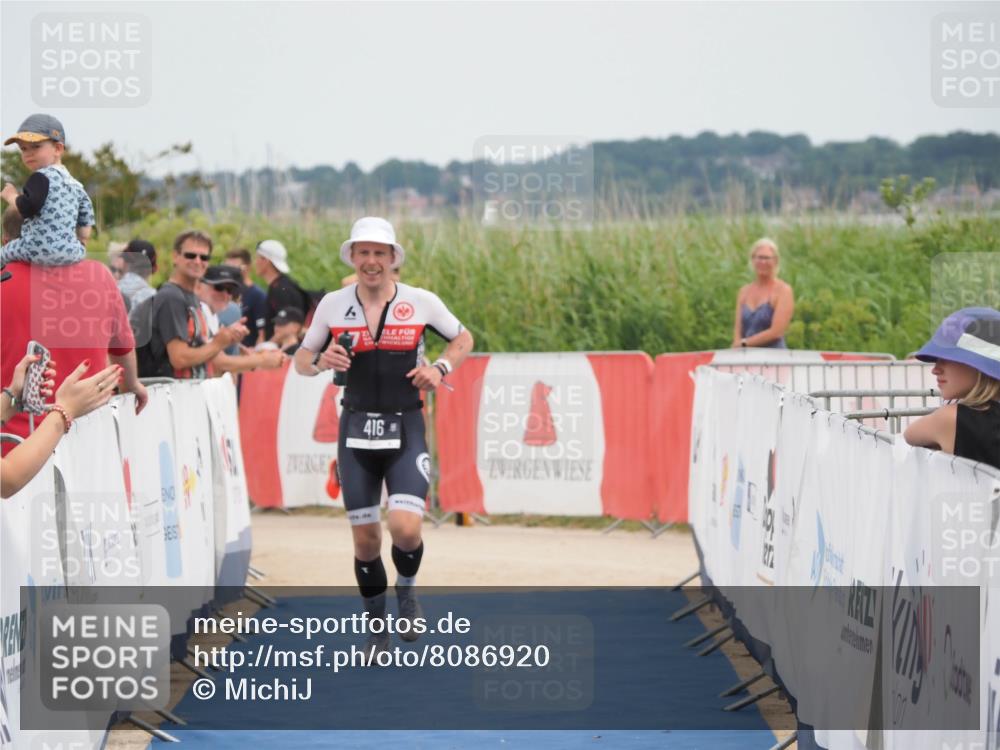 22.06.2025 - Viking Triathlon MichiJ http://msf.ph/oto/8086920 22.06.2025 14:49:05 Ziel 416 meine-sportfotos.de