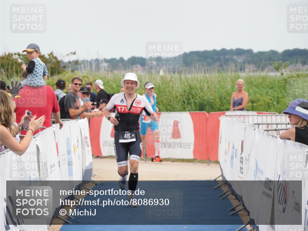 22.06.2025 - Viking Triathlon MichiJ http://msf.ph/oto/8086930 22.06.2025 14:49:05 Ziel 416 meine-sportfotos.de