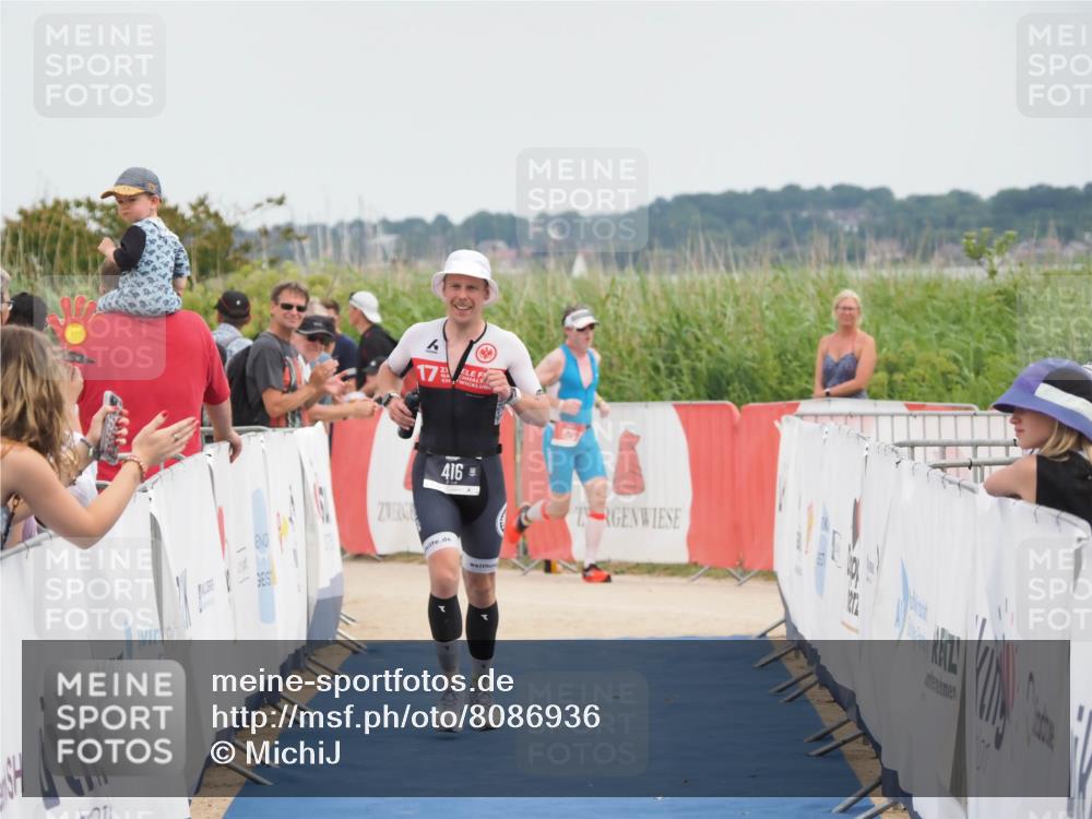 22.06.2025 - Viking Triathlon MichiJ http://msf.ph/oto/8086936 22.06.2025 14:49:05 Ziel 416 meine-sportfotos.de