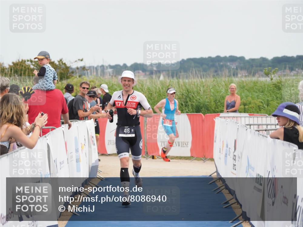 22.06.2025 - Viking Triathlon MichiJ http://msf.ph/oto/8086940 22.06.2025 14:49:05 Ziel 416 meine-sportfotos.de