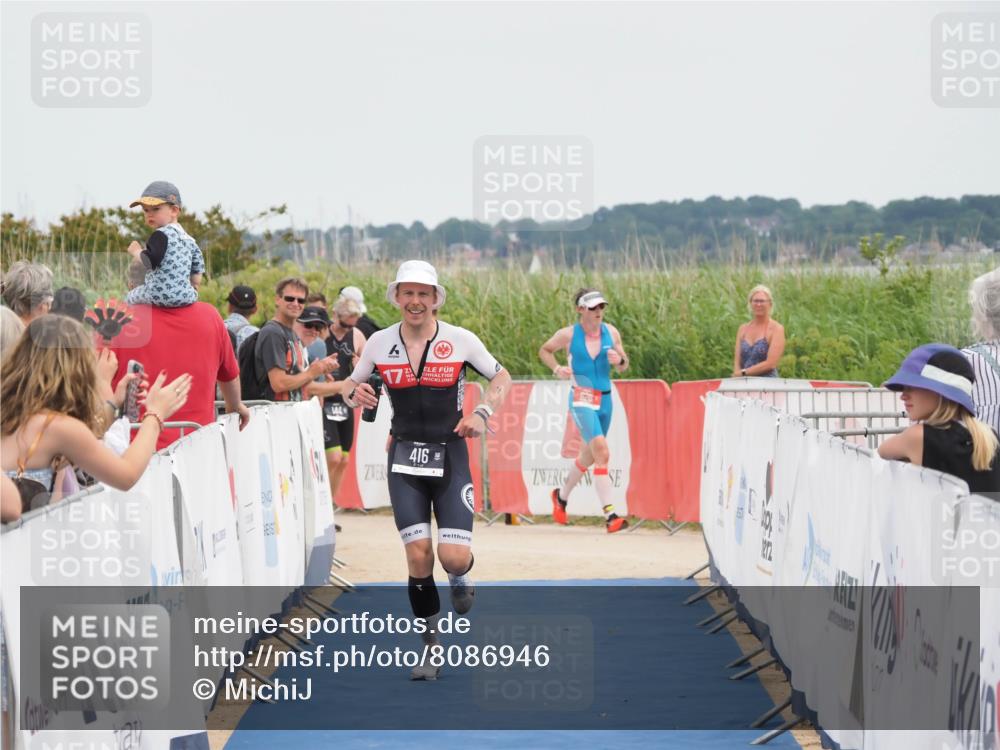 22.06.2025 - Viking Triathlon MichiJ http://msf.ph/oto/8086946 22.06.2025 14:49:05 Ziel 416 meine-sportfotos.de