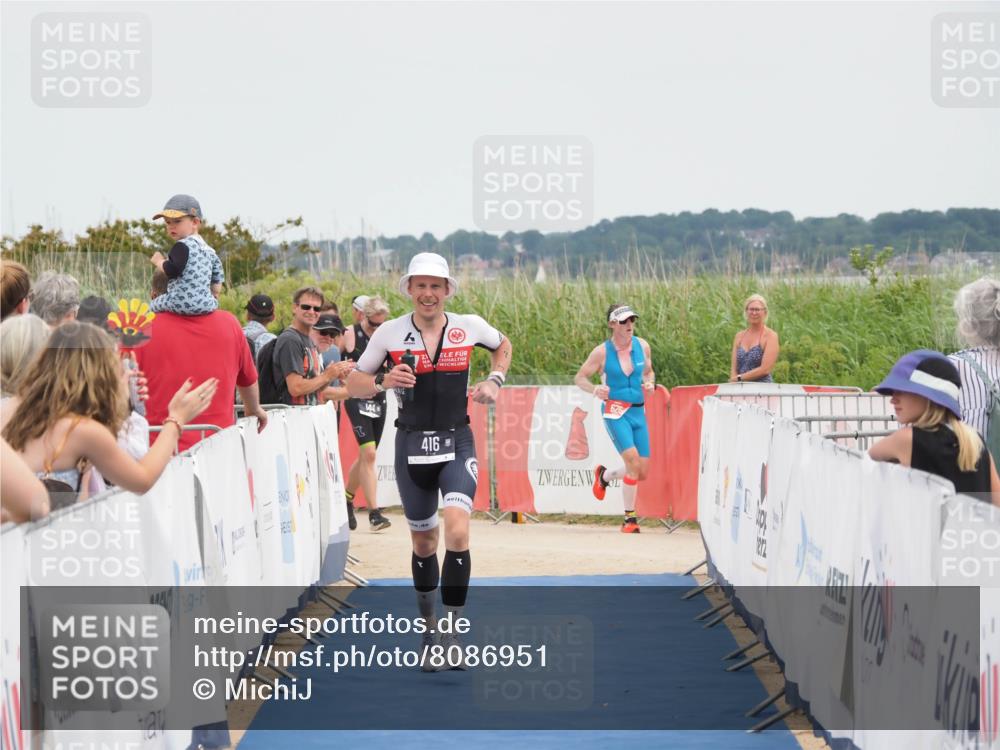 22.06.2025 - Viking Triathlon MichiJ http://msf.ph/oto/8086951 22.06.2025 14:49:05 Ziel 416 meine-sportfotos.de