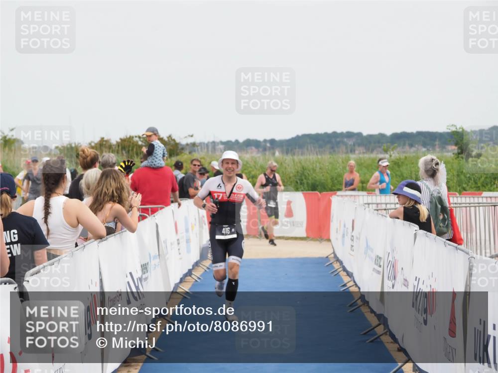 22.06.2025 - Viking Triathlon MichiJ http://msf.ph/oto/8086991 22.06.2025 14:49:06 Ziel 416 meine-sportfotos.de