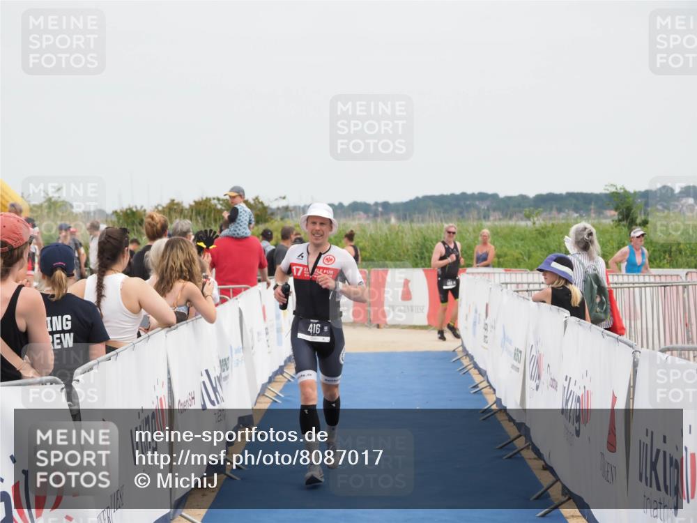 22.06.2025 - Viking Triathlon MichiJ http://msf.ph/oto/8087017 22.06.2025 14:49:07 Ziel 416 meine-sportfotos.de