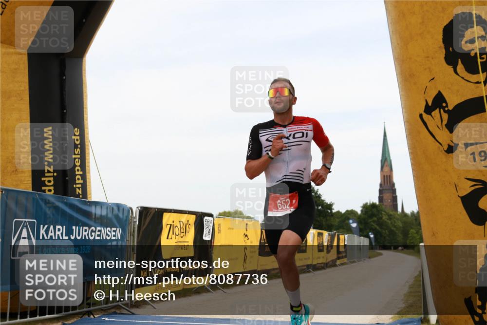 22.06.2025 - Viking Triathlon H.Heesch http://msf.ph/oto/8087736 22.06.2025 12:46:59 Laufen 652 meine-sportfotos.de