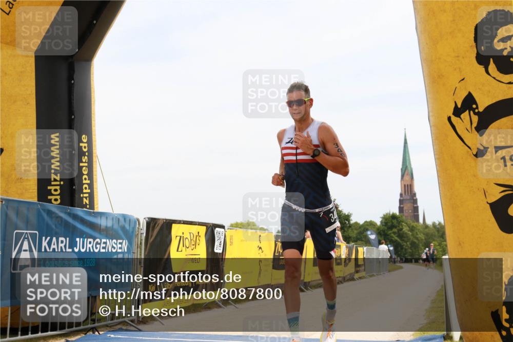 22.06.2025 - Viking Triathlon H.Heesch http://msf.ph/oto/8087800 22.06.2025 12:55:00 Laufen 340, 444 meine-sportfotos.de