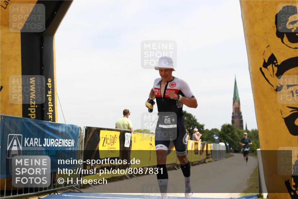 22.06.2025 - Viking Triathlon H.Heesch http://msf.ph/oto/8087831 22.06.2025 12:57:50 Laufen 416 meine-sportfotos.de