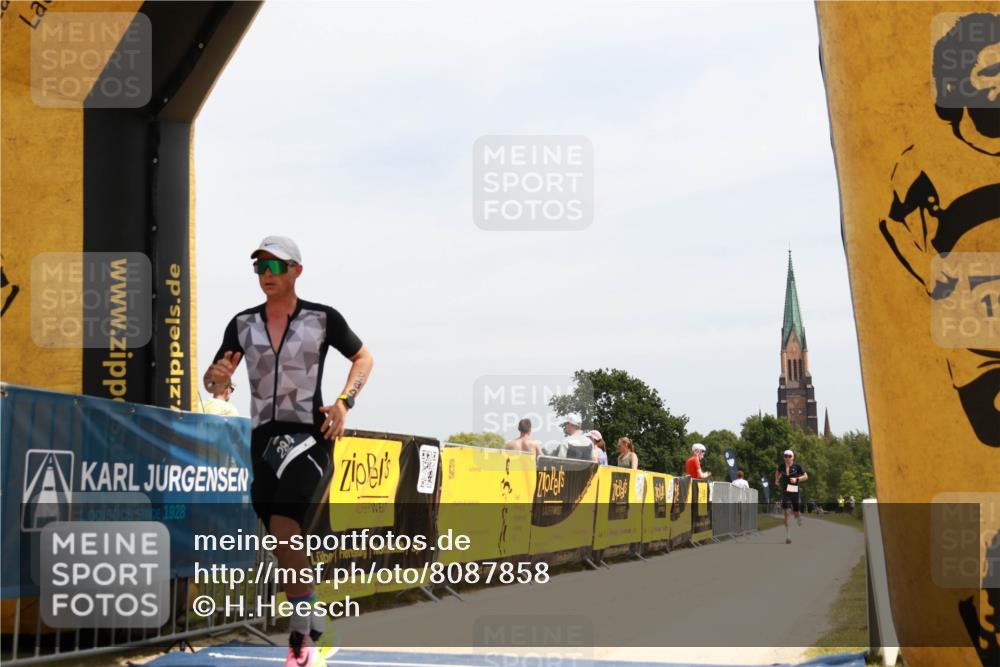 22.06.2025 - Viking Triathlon H.Heesch http://msf.ph/oto/8087858 22.06.2025 13:00:22 Laufen 284 meine-sportfotos.de