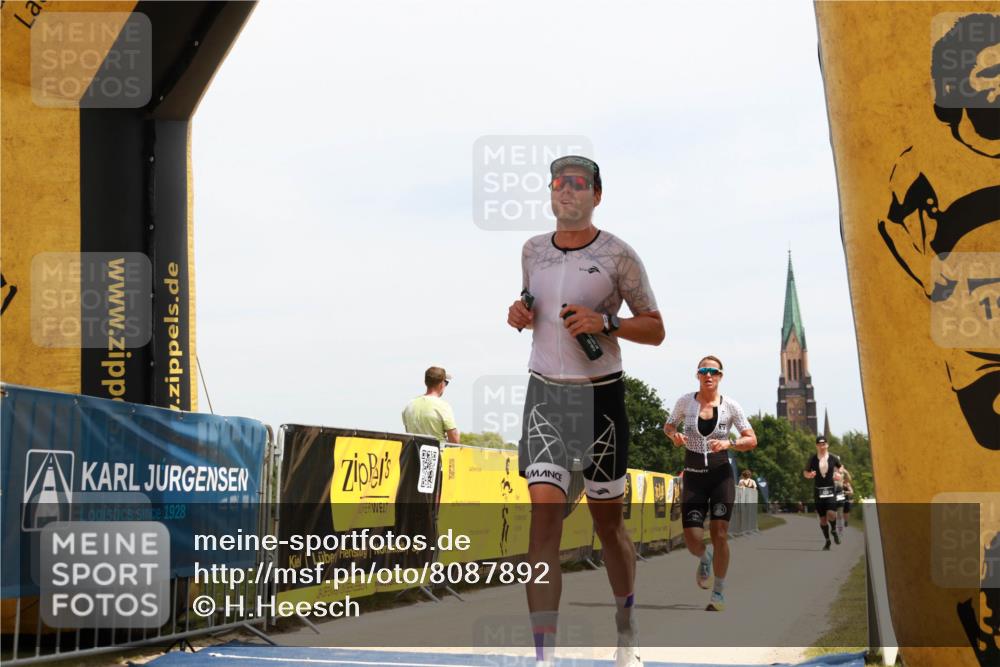 22.06.2025 - Viking Triathlon H.Heesch http://msf.ph/oto/8087892 22.06.2025 13:03:46 Laufen 30, 510 meine-sportfotos.de