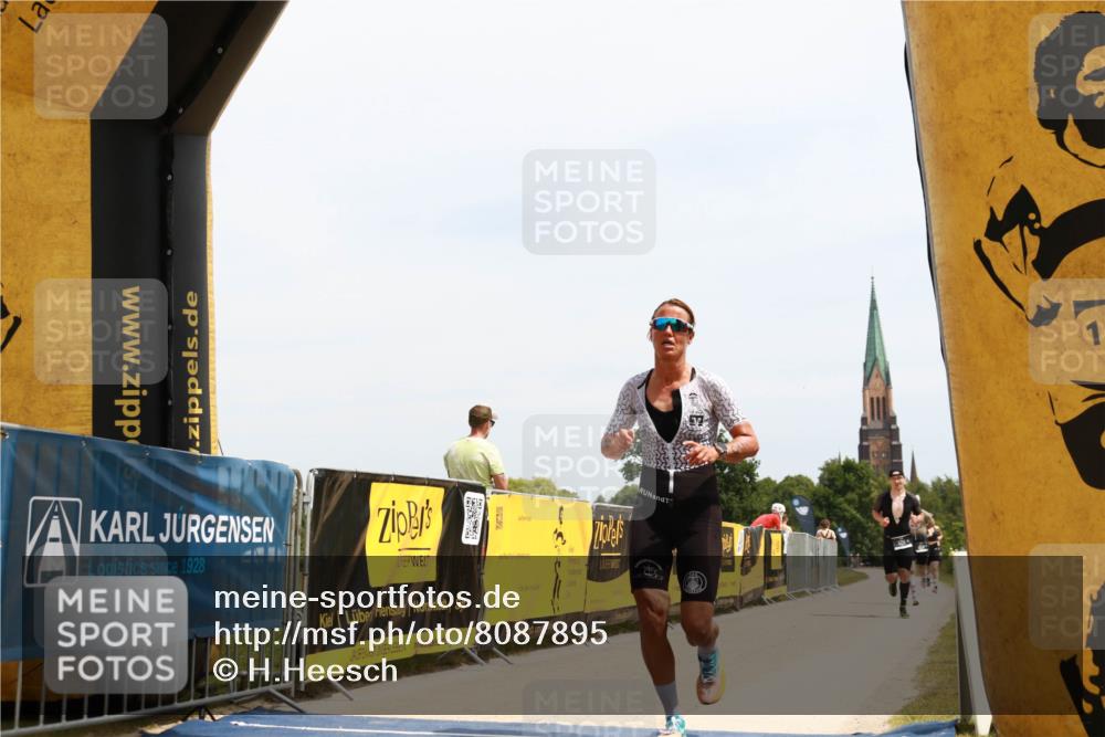 22.06.2025 - Viking Triathlon H.Heesch http://msf.ph/oto/8087895 22.06.2025 13:03:46 Laufen 30, 510 meine-sportfotos.de