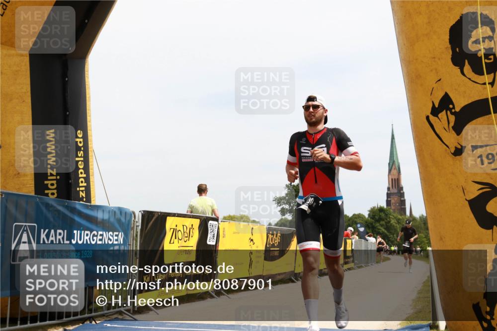 22.06.2025 - Viking Triathlon H.Heesch http://msf.ph/oto/8087901 22.06.2025 13:04:03 Laufen 214, 330 meine-sportfotos.de