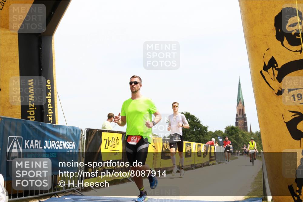 22.06.2025 - Viking Triathlon H.Heesch http://msf.ph/oto/8087914 22.06.2025 13:04:34 Laufen 1, 435, 527, 536, 654 meine-sportfotos.de