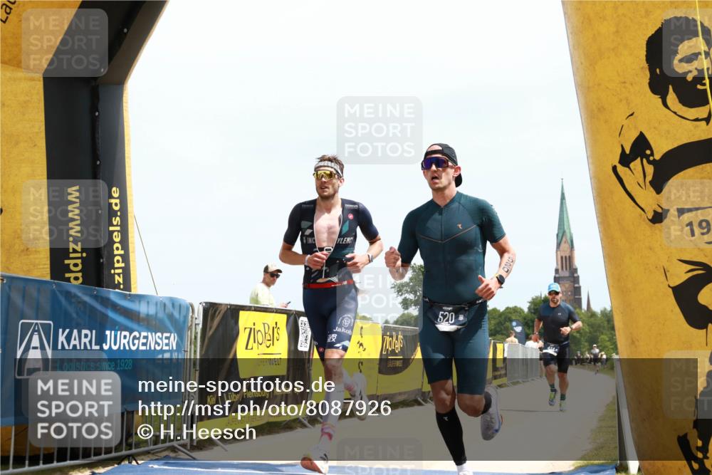 22.06.2025 - Viking Triathlon H.Heesch http://msf.ph/oto/8087926 22.06.2025 13:04:45 Laufen 434, 520, 557, 641 meine-sportfotos.de