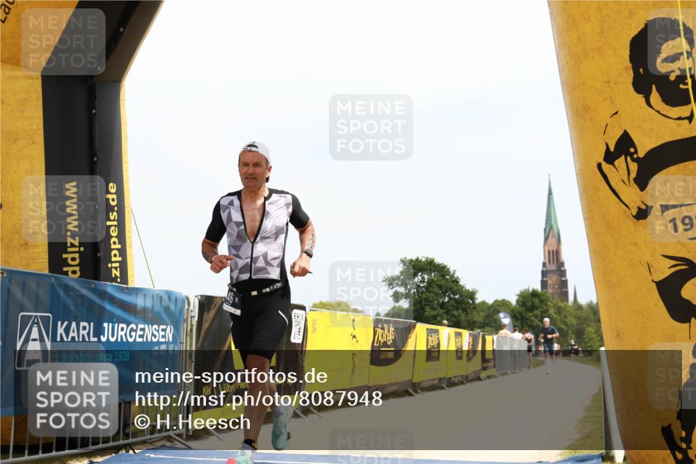 22.06.2025 - Viking Triathlon H.Heesch http://msf.ph/oto/8087948 22.06.2025 13:05:44 Laufen 146, 316, 348, 414 meine-sportfotos.de