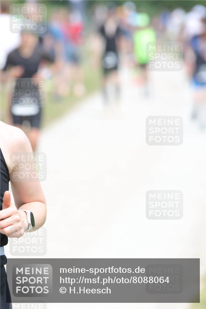 22.06.2025 - Viking Triathlon H.Heesch http://msf.ph/oto/8088064 22.06.2025 14:54:50 Laufen 26, 208, 278, 344 meine-sportfotos.de