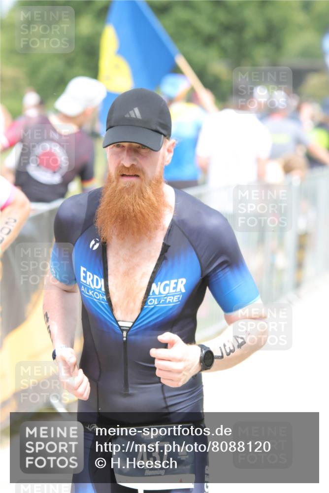22.06.2025 - Viking Triathlon H.Heesch http://msf.ph/oto/8088120 22.06.2025 14:55:01 Laufen 209, 437 meine-sportfotos.de