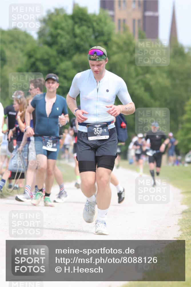 22.06.2025 - Viking Triathlon H.Heesch http://msf.ph/oto/8088126 22.06.2025 14:56:04 Laufen 167, 357 meine-sportfotos.de