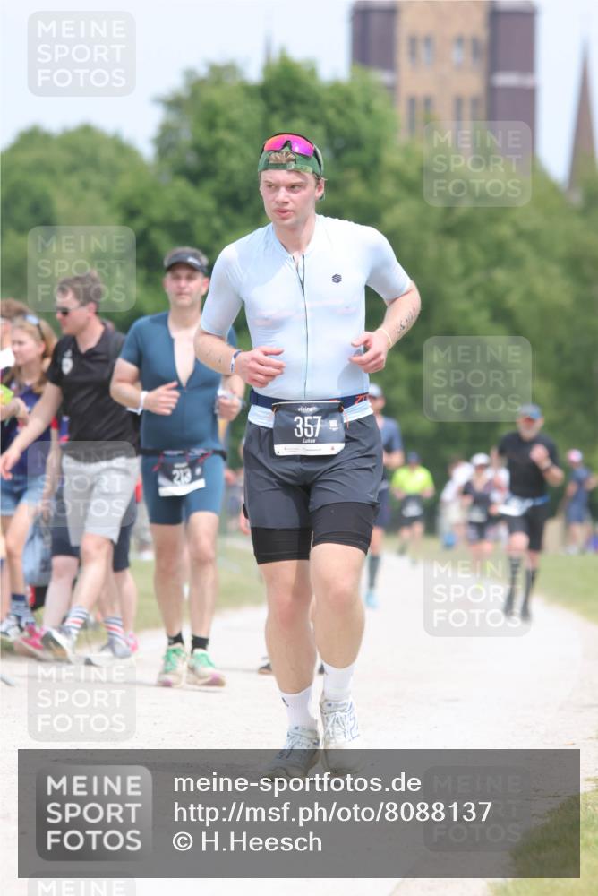 22.06.2025 - Viking Triathlon H.Heesch http://msf.ph/oto/8088137 22.06.2025 14:56:04 Laufen 167, 357 meine-sportfotos.de