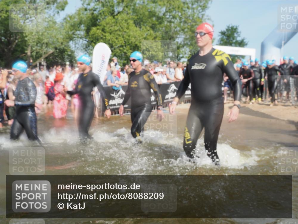 22.06.2025 - Viking Triathlon KatJ http://msf.ph/oto/8088209 22.06.2025 10:08:15 Schwimmen 37, 51, 106, 116, 133, 140, 222, 225, 364, 378, 403, 406, 410, 480, 638 meine-sportfotos.de