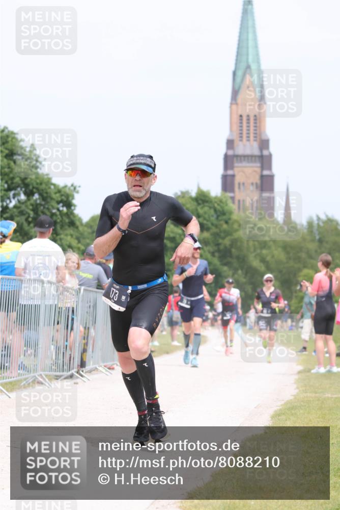 22.06.2025 - Viking Triathlon H.Heesch http://msf.ph/oto/8088210 22.06.2025 14:56:15 Laufen 88, 173, 213, 524 meine-sportfotos.de