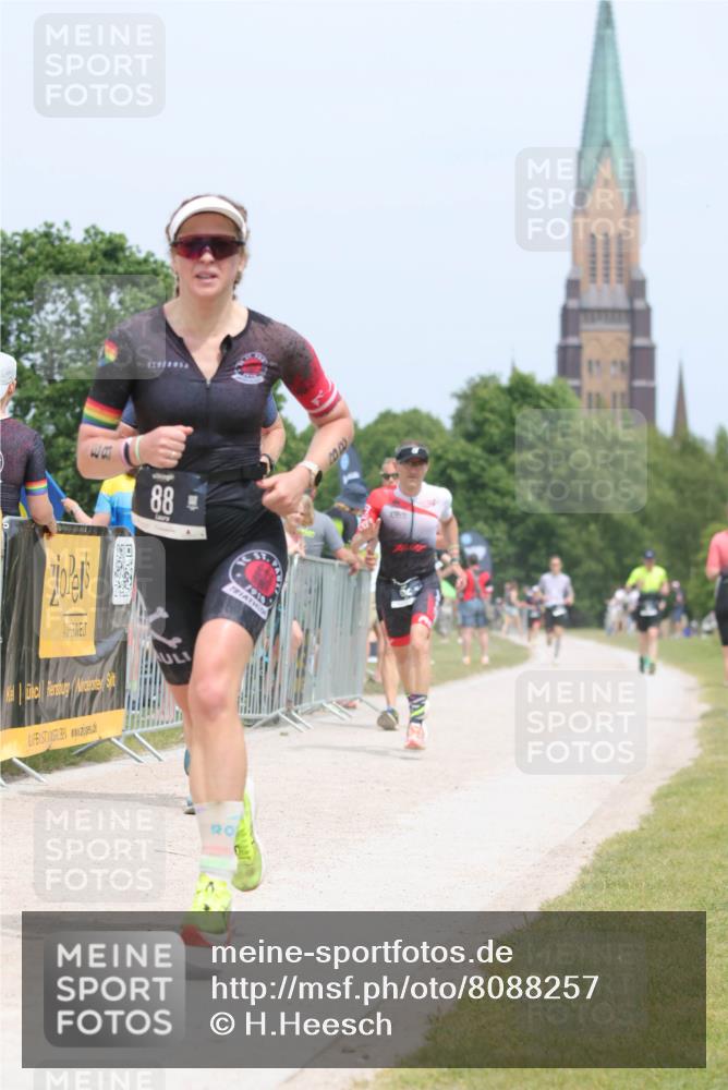 22.06.2025 - Viking Triathlon H.Heesch http://msf.ph/oto/8088257 22.06.2025 14:56:21 Laufen 78, 88, 267, 352 meine-sportfotos.de