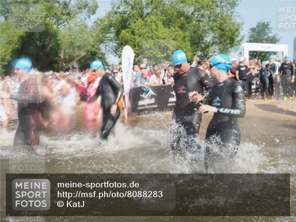 22.06.2025 - Viking Triathlon KatJ http://msf.ph/oto/8088283 22.06.2025 10:08:20 Schwimmen 37, 48, 69, 97, 133, 140, 222, 225, 364, 403, 406, 410, 499, 518, 638 meine-sportfotos.de
