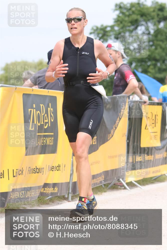 22.06.2025 - Viking Triathlon H.Heesch http://msf.ph/oto/8088345 22.06.2025 14:56:26 Laufen 78, 267, 352 meine-sportfotos.de