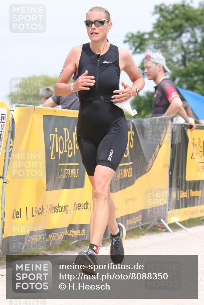 22.06.2025 - Viking Triathlon H.Heesch http://msf.ph/oto/8088350 22.06.2025 14:56:26 Laufen 78, 267, 352 meine-sportfotos.de