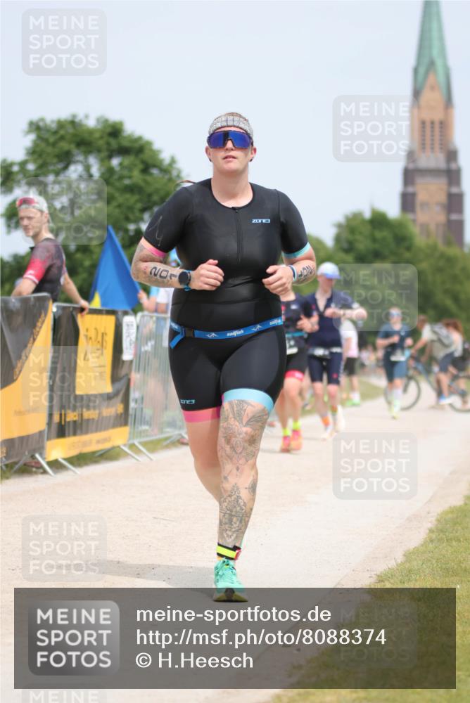 22.06.2025 - Viking Triathlon H.Heesch http://msf.ph/oto/8088374 22.06.2025 14:56:47 Laufen 165, 194, 201 meine-sportfotos.de