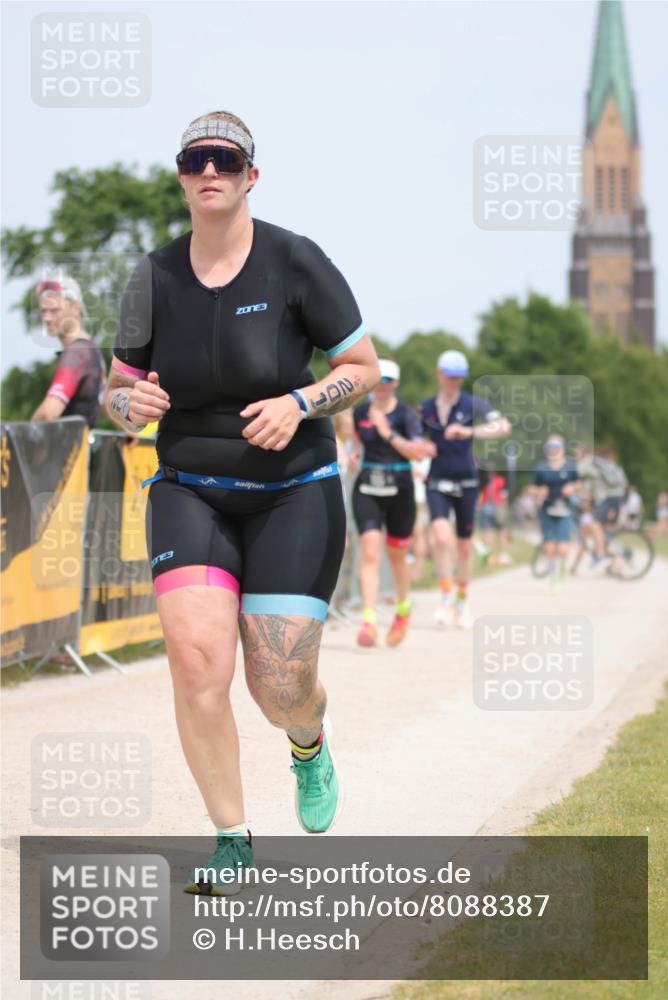 22.06.2025 - Viking Triathlon H.Heesch http://msf.ph/oto/8088387 22.06.2025 14:56:47 Laufen 165, 194, 201 meine-sportfotos.de