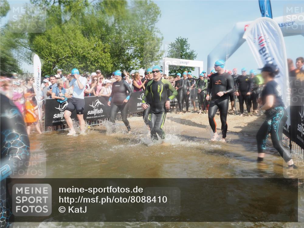 22.06.2025 - Viking Triathlon KatJ http://msf.ph/oto/8088410 22.06.2025 10:08:35 Schwimmen 71, 136, 166, 246, 303, 305, 319, 357, 360, 459, 470, 472, 481, 490, 542 meine-sportfotos.de