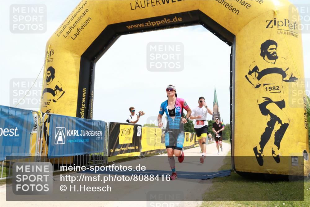 22.06.2025 - Viking Triathlon H.Heesch http://msf.ph/oto/8088416 22.06.2025 13:18:54 Laufen 9, 179, 347, 396, 651 meine-sportfotos.de