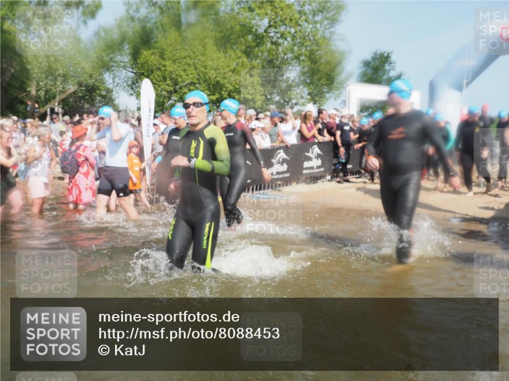 22.06.2025 - Viking Triathlon KatJ http://msf.ph/oto/8088453 22.06.2025 10:08:36 Schwimmen 71, 136, 166, 246, 303, 305, 319, 357, 360, 459, 470, 472, 481, 490, 542 meine-sportfotos.de