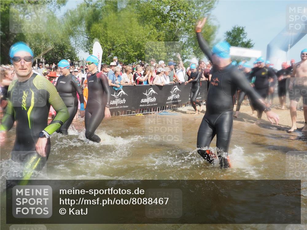 22.06.2025 - Viking Triathlon KatJ http://msf.ph/oto/8088467 22.06.2025 10:08:37 Schwimmen 71, 136, 166, 246, 303, 305, 319, 357, 360, 459, 470, 472, 481, 490, 542 meine-sportfotos.de