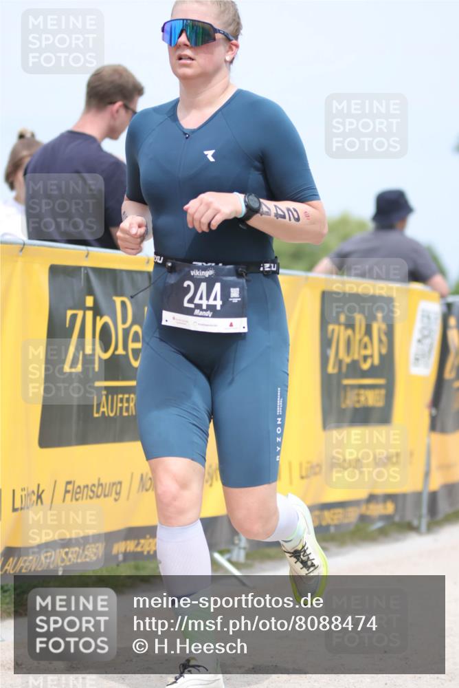 22.06.2025 - Viking Triathlon H.Heesch http://msf.ph/oto/8088474 22.06.2025 14:56:57 Laufen 244 meine-sportfotos.de