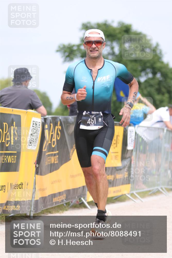 22.06.2025 - Viking Triathlon H.Heesch http://msf.ph/oto/8088491 22.06.2025 14:57:09 Laufen 451 meine-sportfotos.de