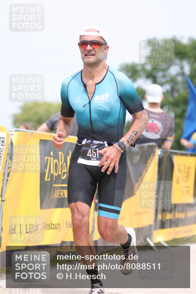 22.06.2025 - Viking Triathlon H.Heesch http://msf.ph/oto/8088511 22.06.2025 14:57:09 Laufen 451 meine-sportfotos.de
