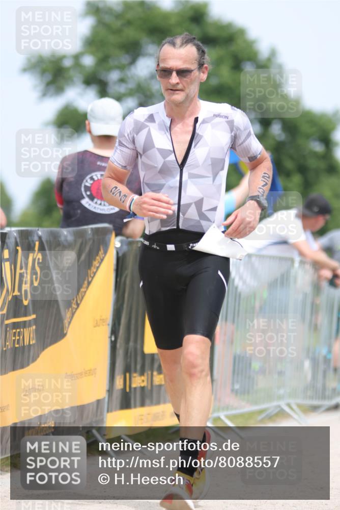 22.06.2025 - Viking Triathlon H.Heesch http://msf.ph/oto/8088557 22.06.2025 14:57:20 Laufen 159, 273, 316 meine-sportfotos.de