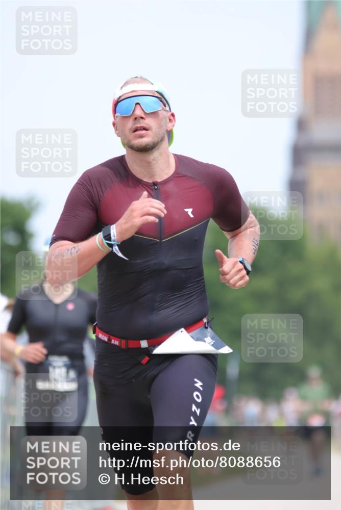 22.06.2025 - Viking Triathlon H.Heesch http://msf.ph/oto/8088656 22.06.2025 14:57:34 Laufen 53, 93, 149 meine-sportfotos.de