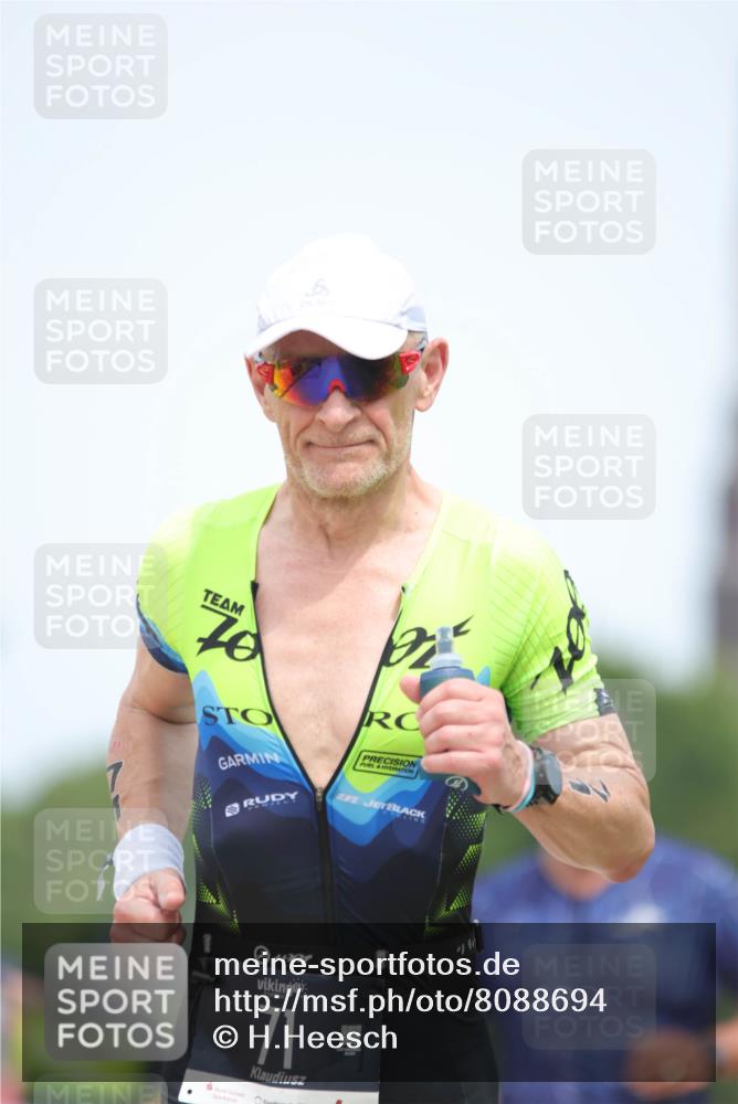 22.06.2025 - Viking Triathlon H.Heesch http://msf.ph/oto/8088694 22.06.2025 14:57:49 Laufen 71, 449, 634 meine-sportfotos.de
