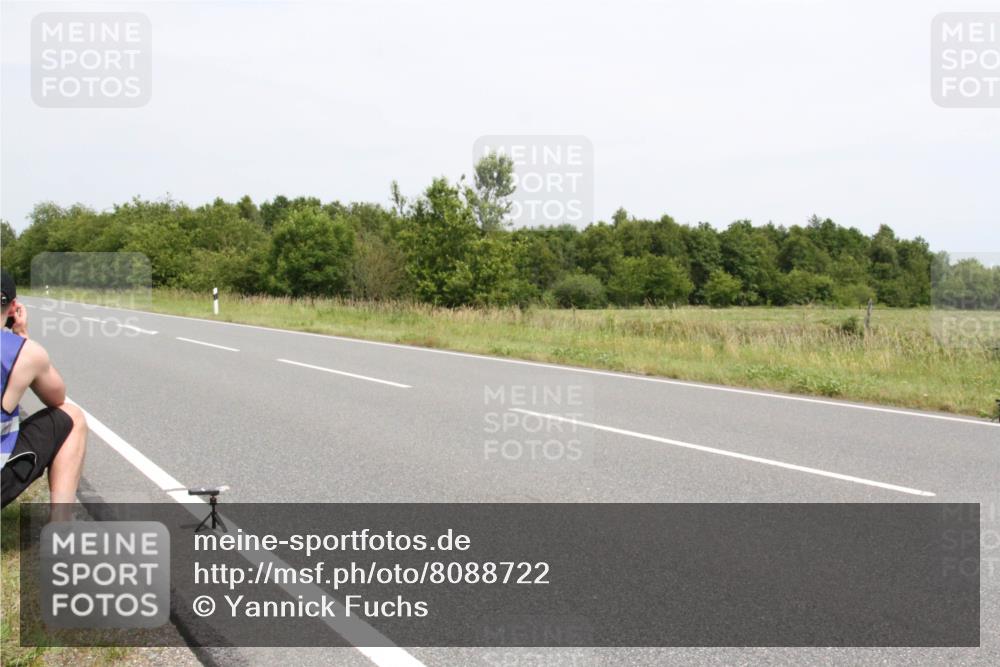 22.06.2025 - Viking Triathlon Yannick Fuchs http://msf.ph/oto/8088722 22.06.2025 13:22:59 Radfahren 168, 213 meine-sportfotos.de