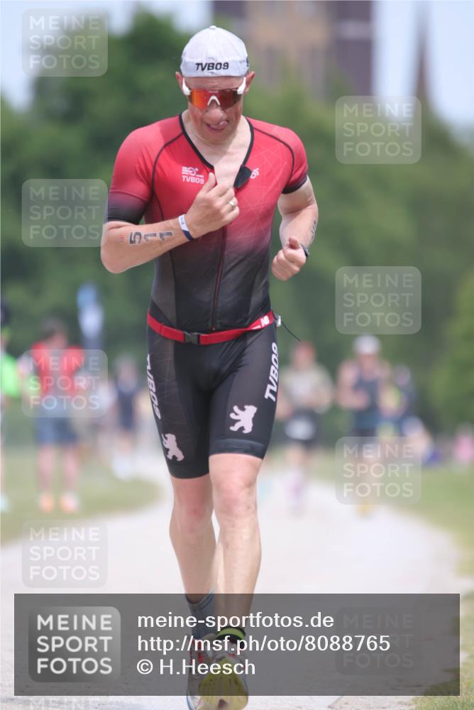 22.06.2025 - Viking Triathlon H.Heesch http://msf.ph/oto/8088765 22.06.2025 14:57:59 Laufen 480, 511 meine-sportfotos.de