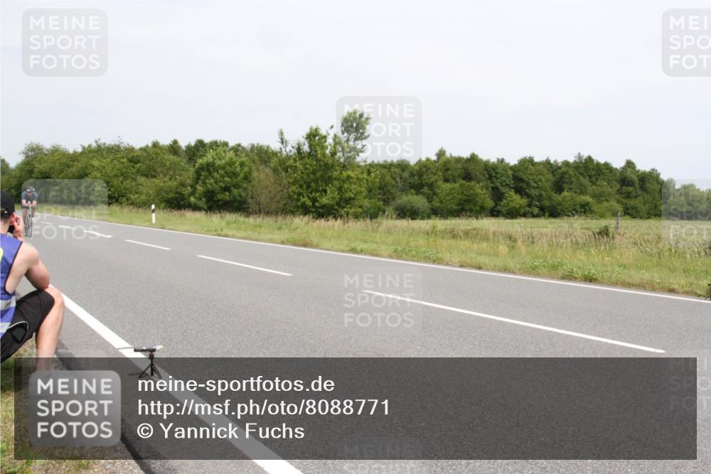 22.06.2025 - Viking Triathlon Yannick Fuchs http://msf.ph/oto/8088771 22.06.2025 13:23:01 Radfahren 168, 213 meine-sportfotos.de