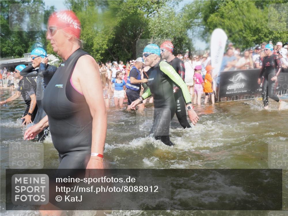 22.06.2025 - Viking Triathlon KatJ http://msf.ph/oto/8088912 22.06.2025 10:08:53 Schwimmen 160, 241, 356, 359, 405, 471, 483, 634, 640 meine-sportfotos.de