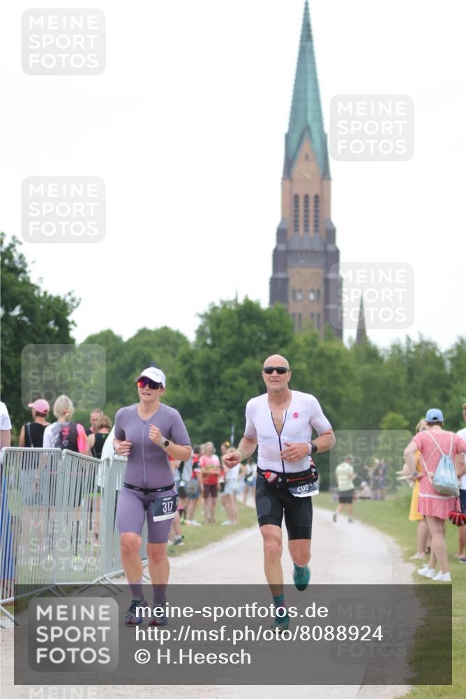 22.06.2025 - Viking Triathlon H.Heesch http://msf.ph/oto/8088924 22.06.2025 15:57:35 Laufen 205, 317 meine-sportfotos.de