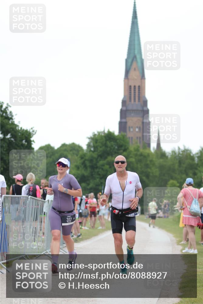 22.06.2025 - Viking Triathlon H.Heesch http://msf.ph/oto/8088927 22.06.2025 15:57:35 Laufen 205, 317 meine-sportfotos.de