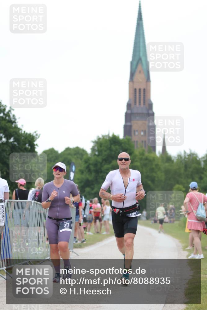 22.06.2025 - Viking Triathlon H.Heesch http://msf.ph/oto/8088935 22.06.2025 15:57:35 Laufen 205, 317 meine-sportfotos.de