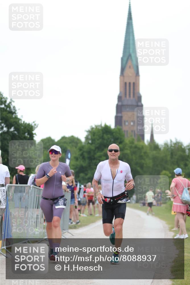 22.06.2025 - Viking Triathlon H.Heesch http://msf.ph/oto/8088937 22.06.2025 15:57:35 Laufen 205, 317 meine-sportfotos.de