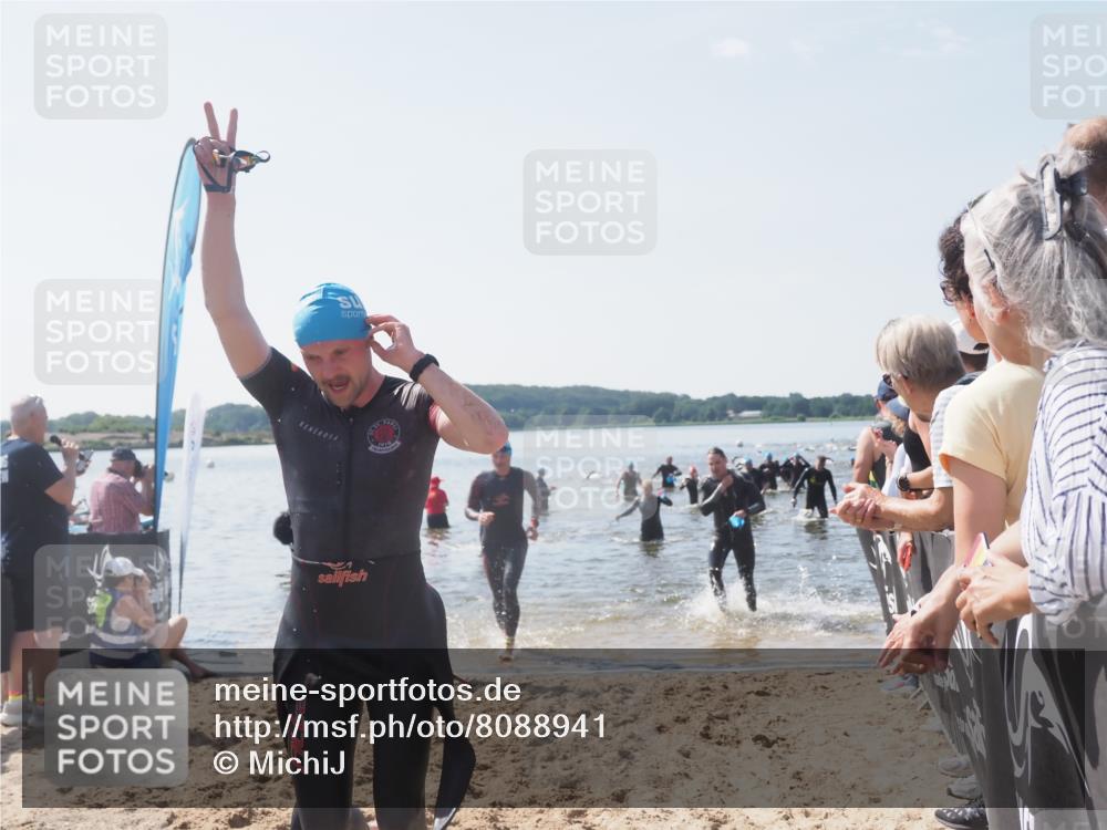 22.06.2025 - Viking Triathlon MichiJ http://msf.ph/oto/8088941 22.06.2025 10:37:11 Schwimmen 172, 233, 355, 370, 383, 454, 500, 513, 649 meine-sportfotos.de